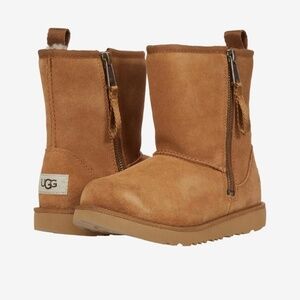 New UGG kids Classic Short Dual Zip ll